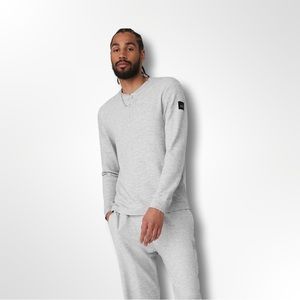 ALO Yoga - Medium - Grey Micro Waffle Henley